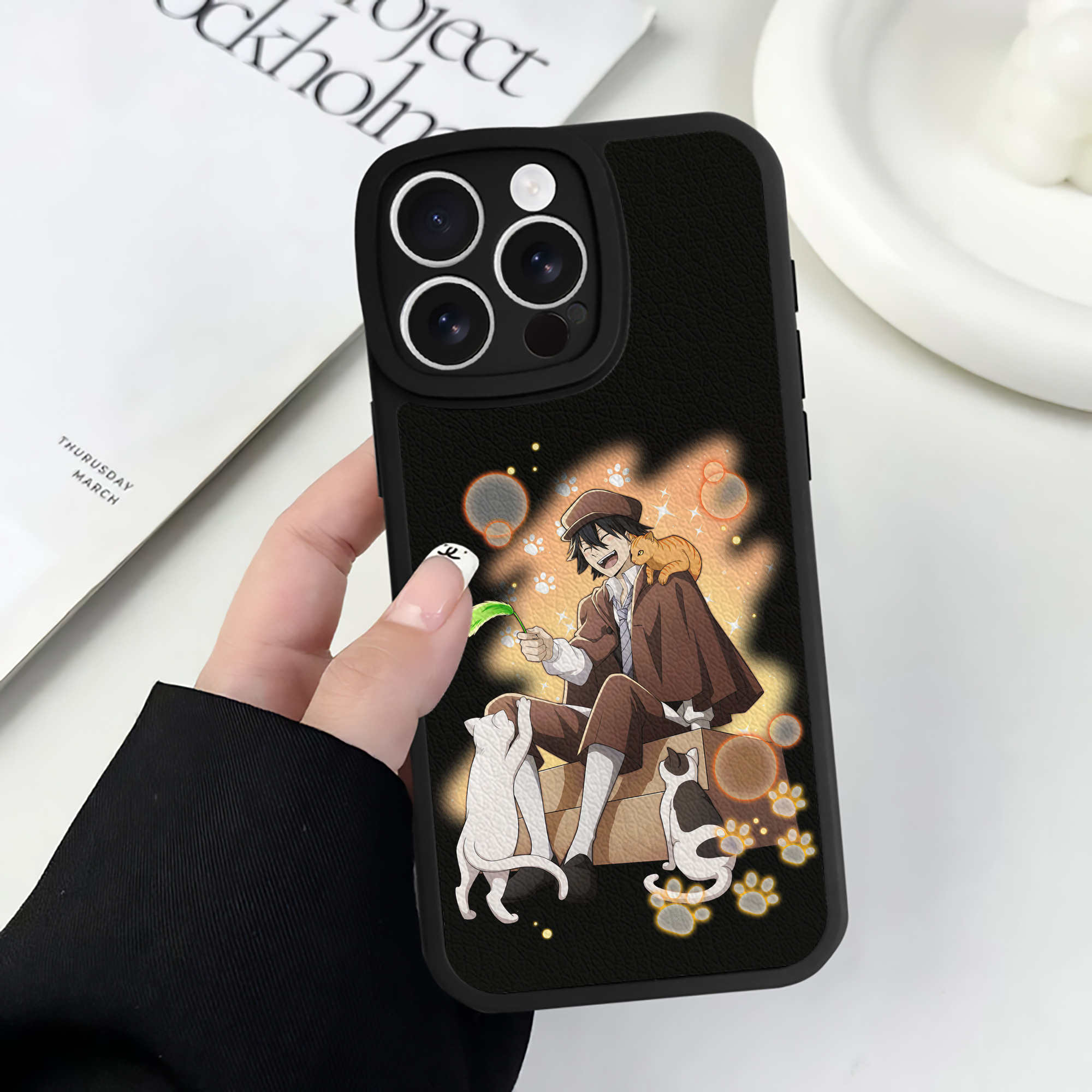 （画像用） 文豪ストレイドッグス Bungo Stray Dogs 【iPhone 16シリーズ対応】シリコンスマホケース（レザー調） 材質：シリコン